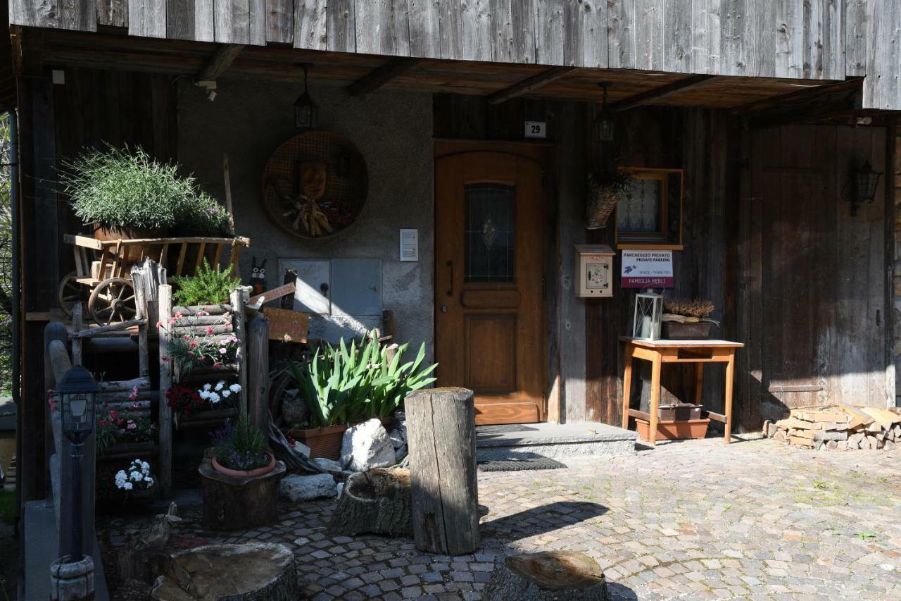 Cianbolpin Guesthouse カナツェーイ エクステリア 写真