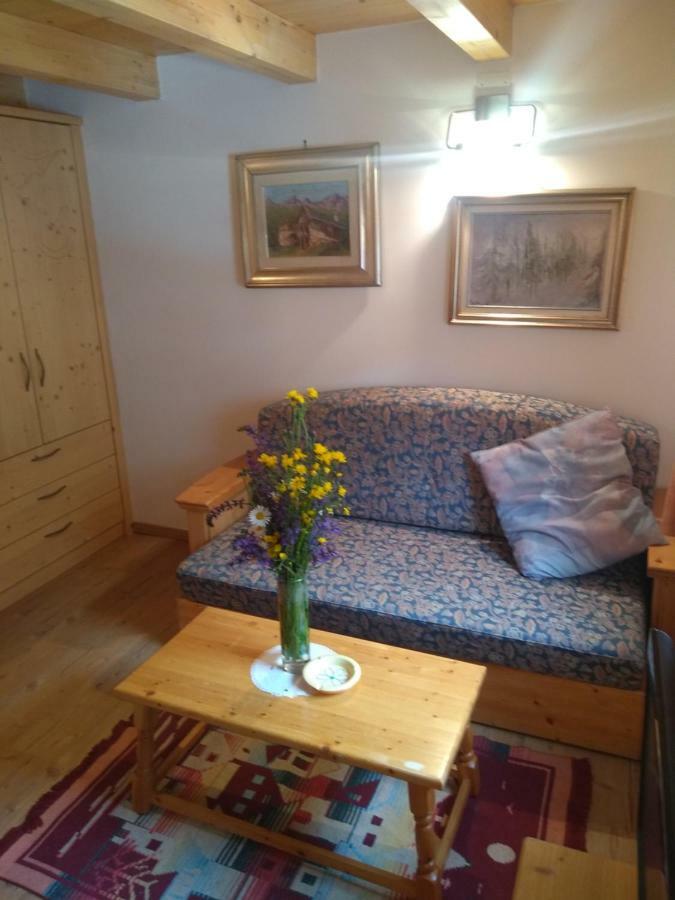 Cianbolpin Guesthouse カナツェーイ エクステリア 写真