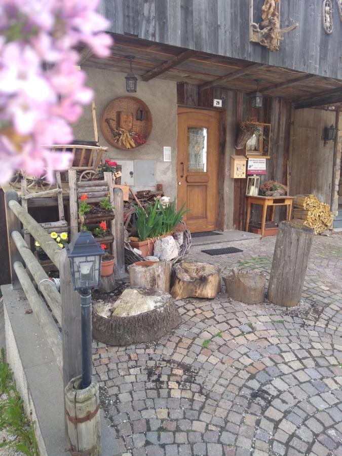 Cianbolpin Guesthouse カナツェーイ エクステリア 写真